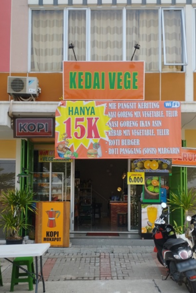 Kedai Vege di Citra Maja Raya, ruko legian